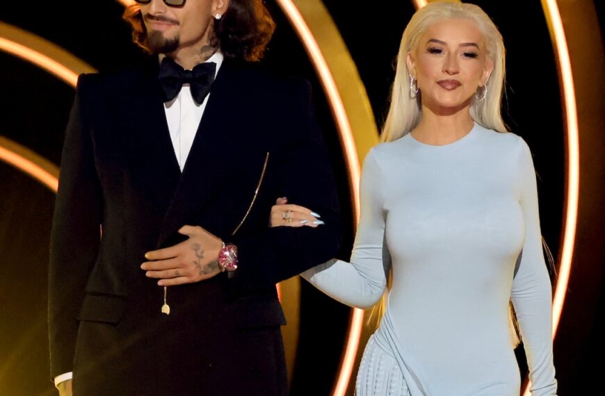 Come on Over and See Christina Aguilera’s Elegant Grammys 2024 Look
