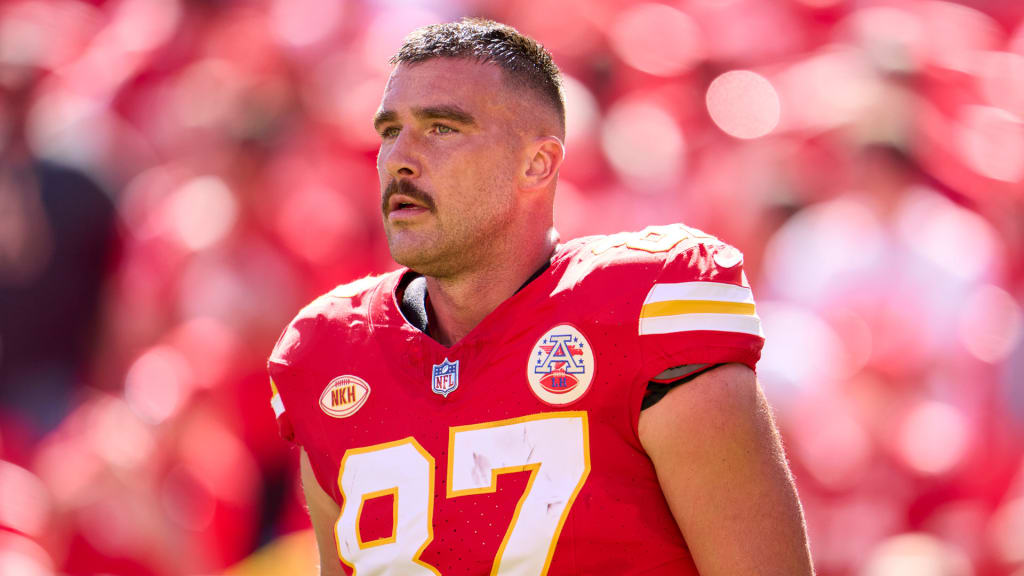 In 3 Words Kansas City Chiefs Tight End–and Taylor Swift Boyfriend–Travis Kelce Taught a Huge Lesson in Self-Acceptance