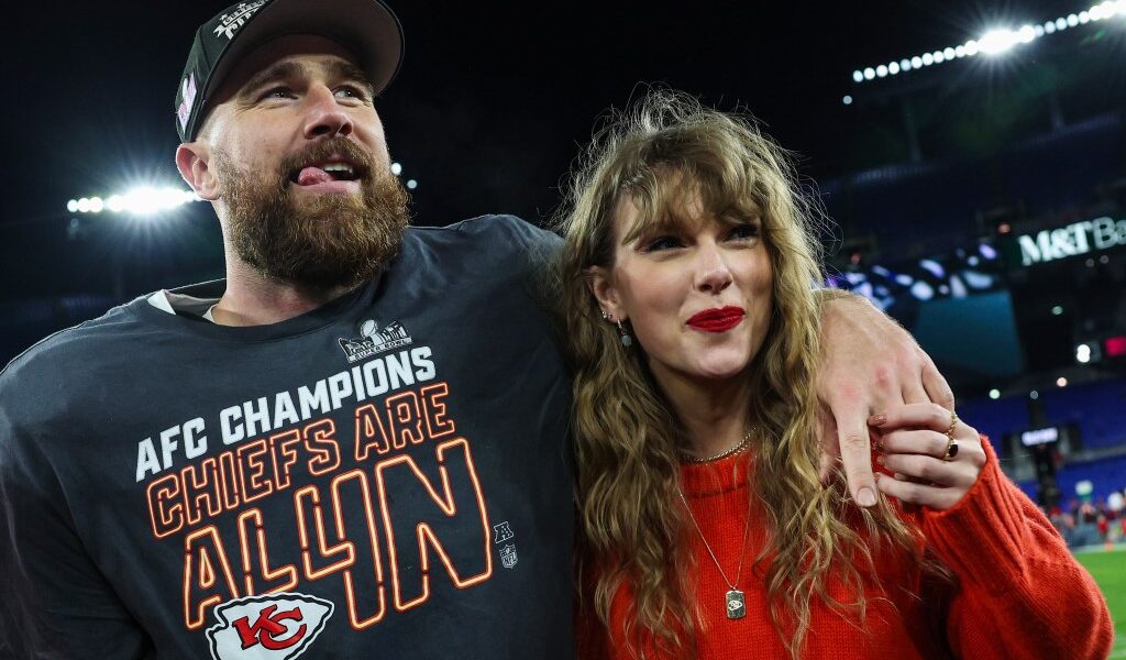 Lisa Rinna Bumped From Magazine Cover for Taylor Swift and Travis Kelce