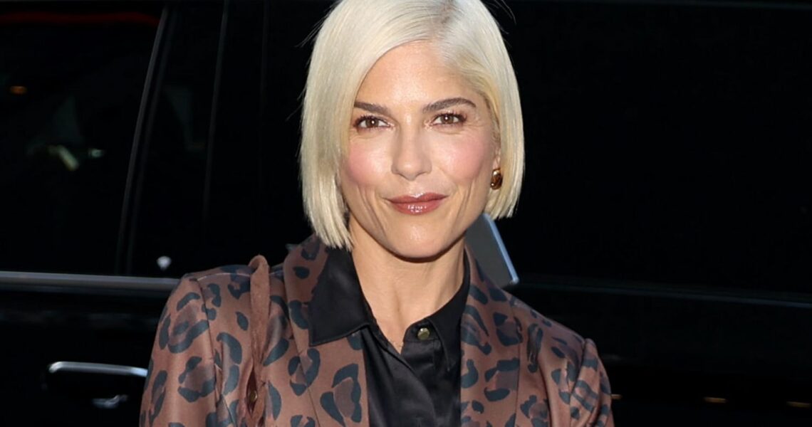 Selma Blair apologizes for anti-Islam comments following backlash