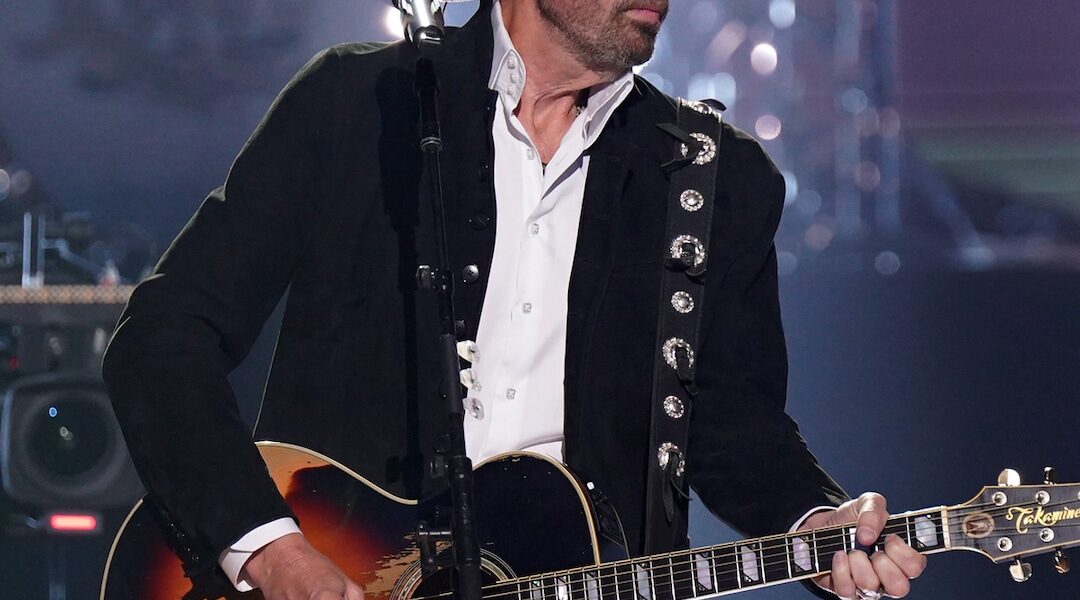 Singer Toby Keith Dead at 62 After Cancer Battle