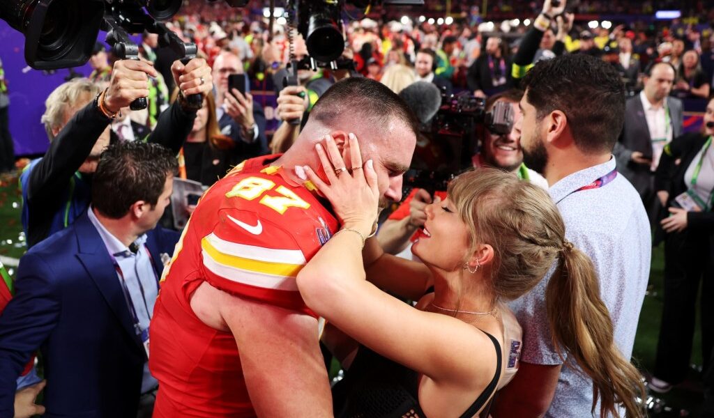 Super Bowl win should spark engagement rumors