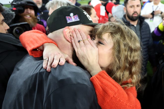 Taylor Swift, Travis Kelce and why you love the couple or hate them