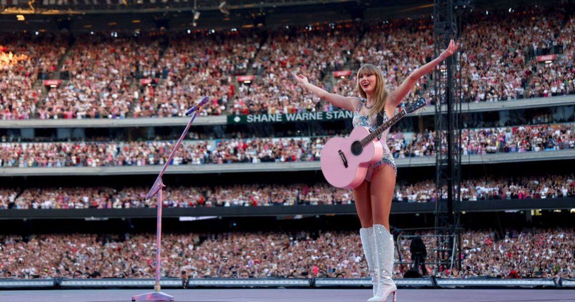 Taylor Swift performs to biggest crowd of her career at MCG