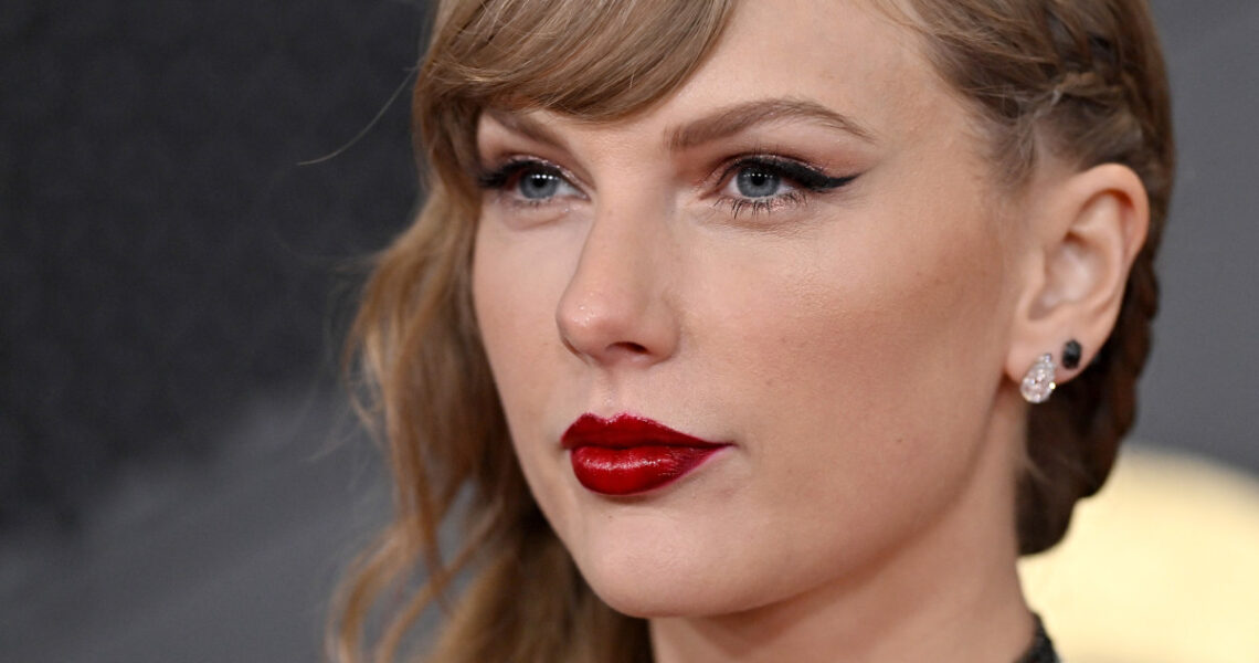Taylor Swift's Parents: What We Know About Their Private Divorce
