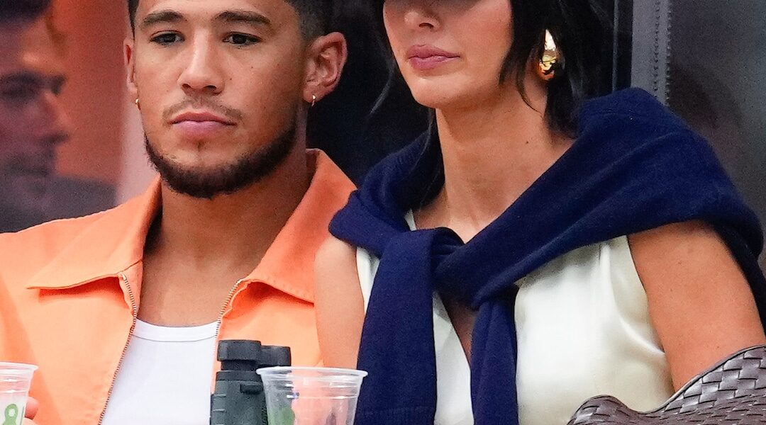 Why Fans Think Kendall Jenner & Ex Devin Booker Were at Super Bowl