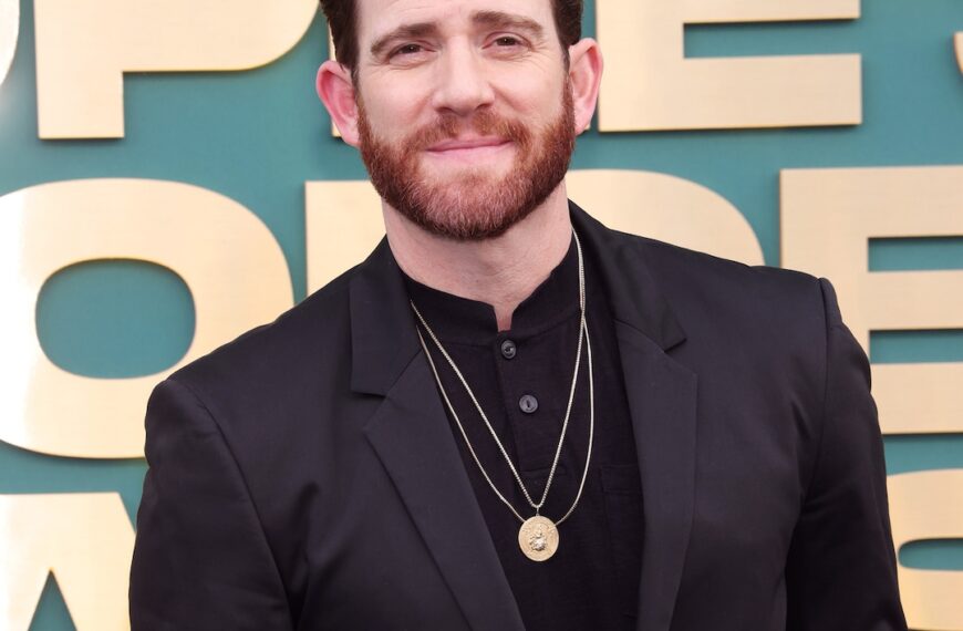 One Tree Hill’s Bryan Greenberg Joining Suits L.A.