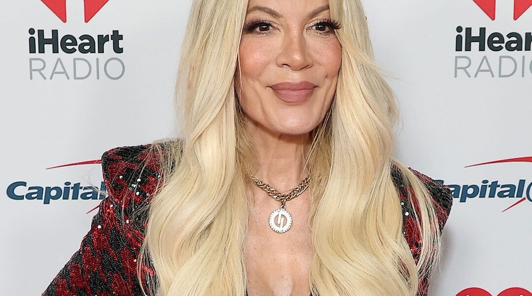 Tori Spelling Says She Once Peed in Her Son’s Diaper While in Traffic