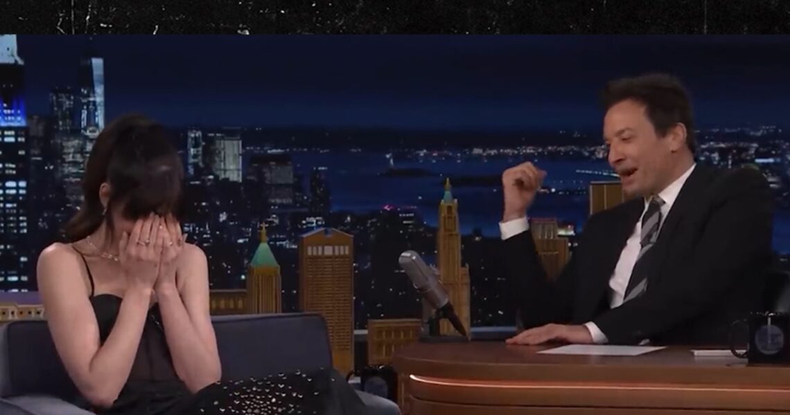 Anne Hathaway Has Embarrassingly Funny Moment On ‘The Tonight Show’