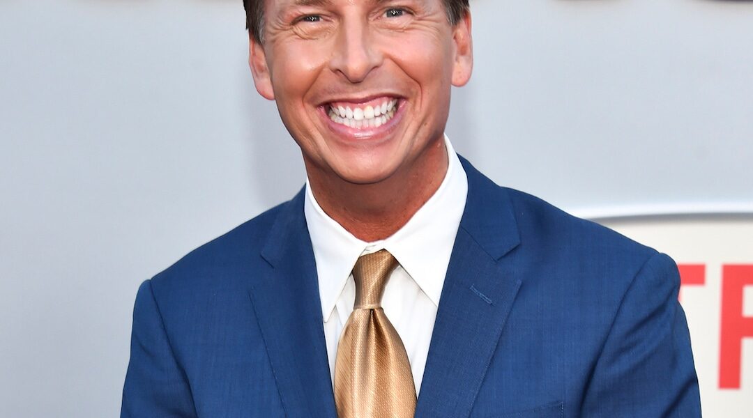 Jack McBrayer Invites You to See Some of the Wildest Homes Ever