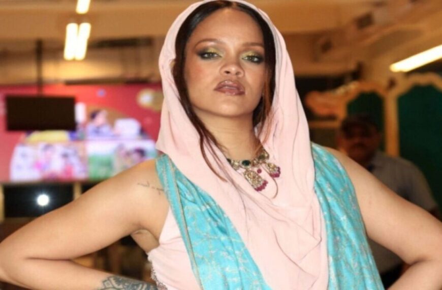 What Is Rihanna’s Net Worth In…