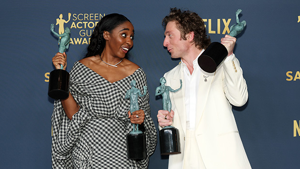 Jeremy Allen White & Ayo Edebri Deny Romance for ‘The Bear’ Characters – Hollywood Life