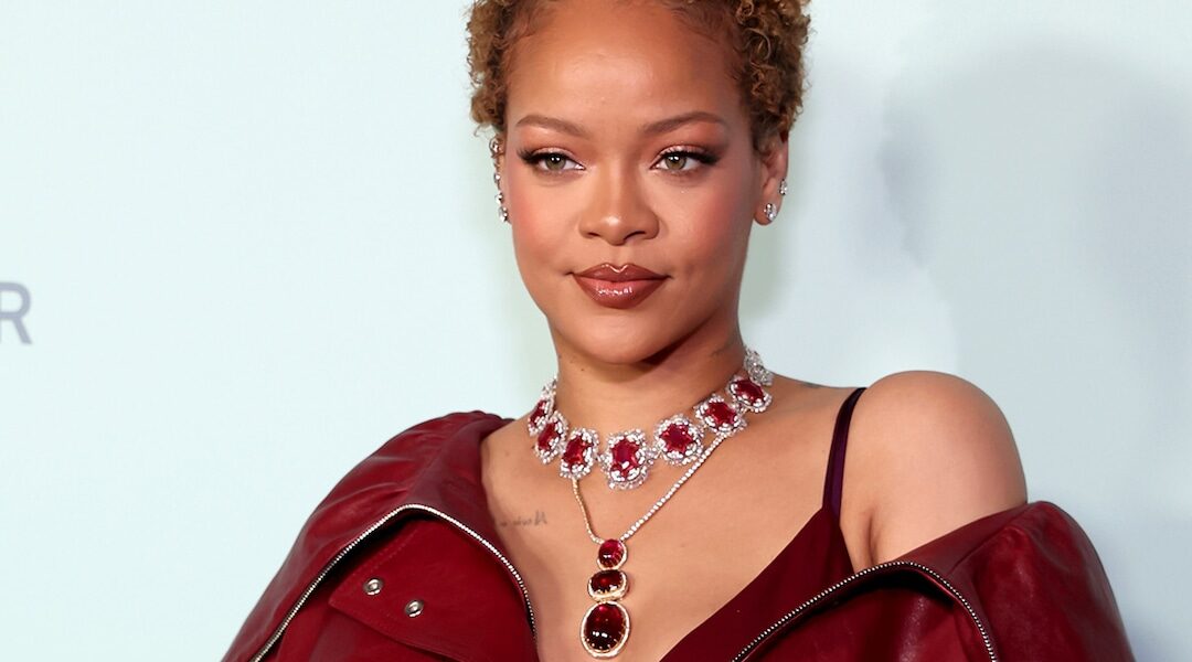 Rihanna Shares Struggles With Postpartum Hair Loss