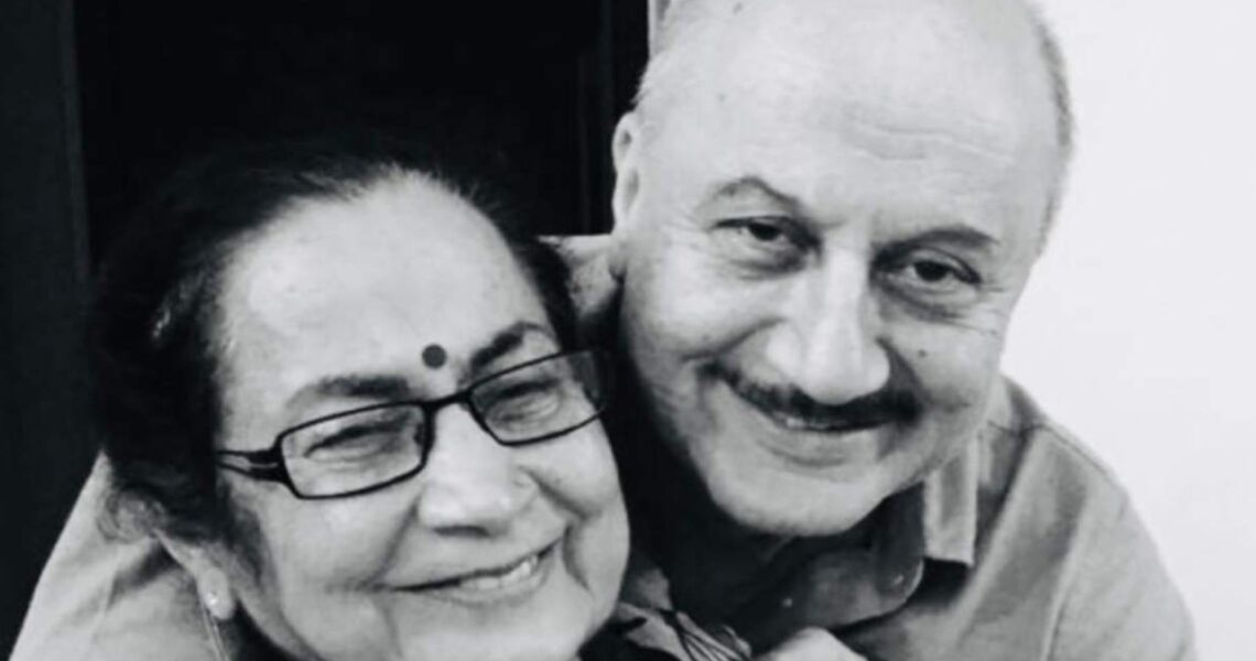 WATCH: Anupam Kher surprises mom Dulari with band baaja on her birthday; latter says, ‘Ye hazam karna mushkil hai’