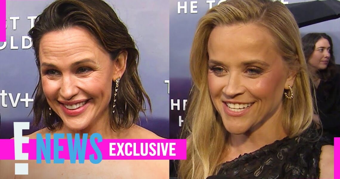 Jennifer Garner & Reese Witherspoon DOWN to Film Project Together | E! News