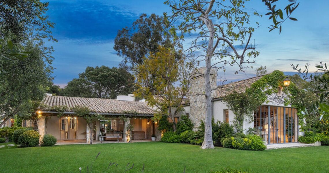 Ben Affleck Buys New L.A. Home, JLo Divorce Inevitable