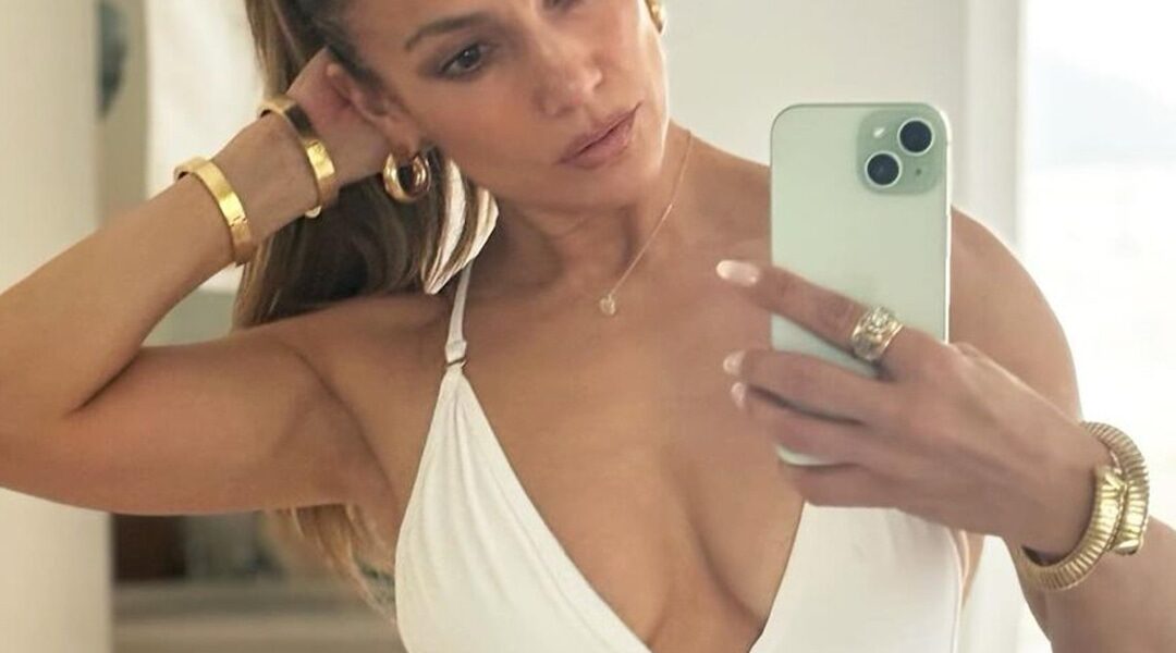 Inside Jennifer Lopez’s Lavish Bridgerton-Themed Birthday Party