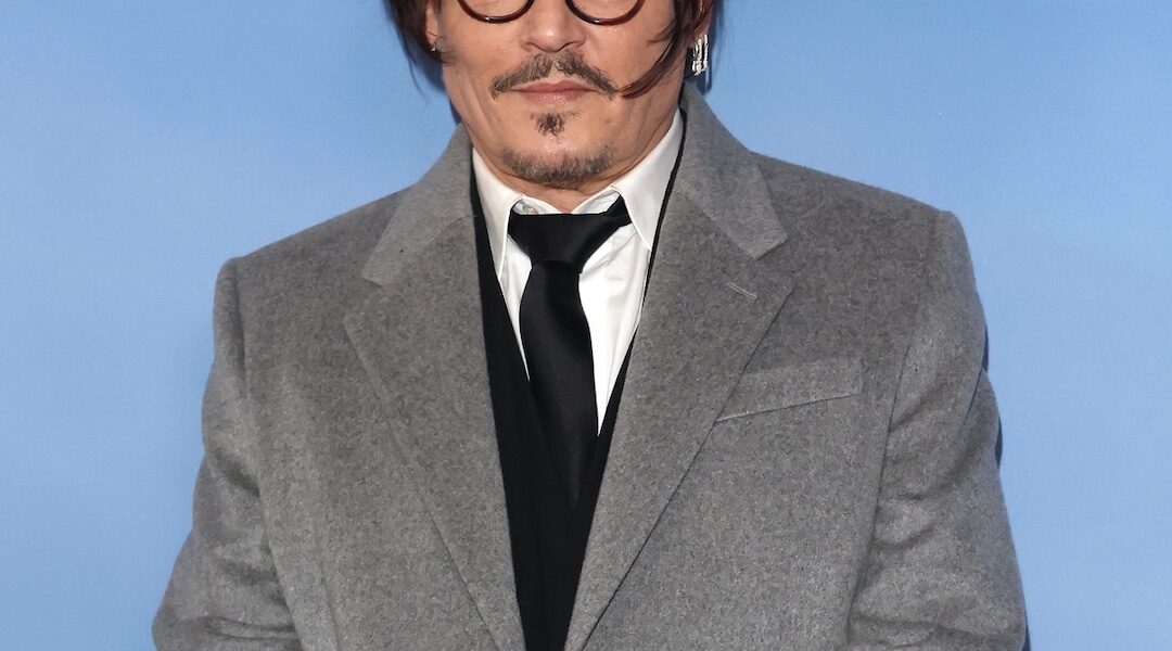 Johnny Depp Is Dating Model Yulia Vlasova