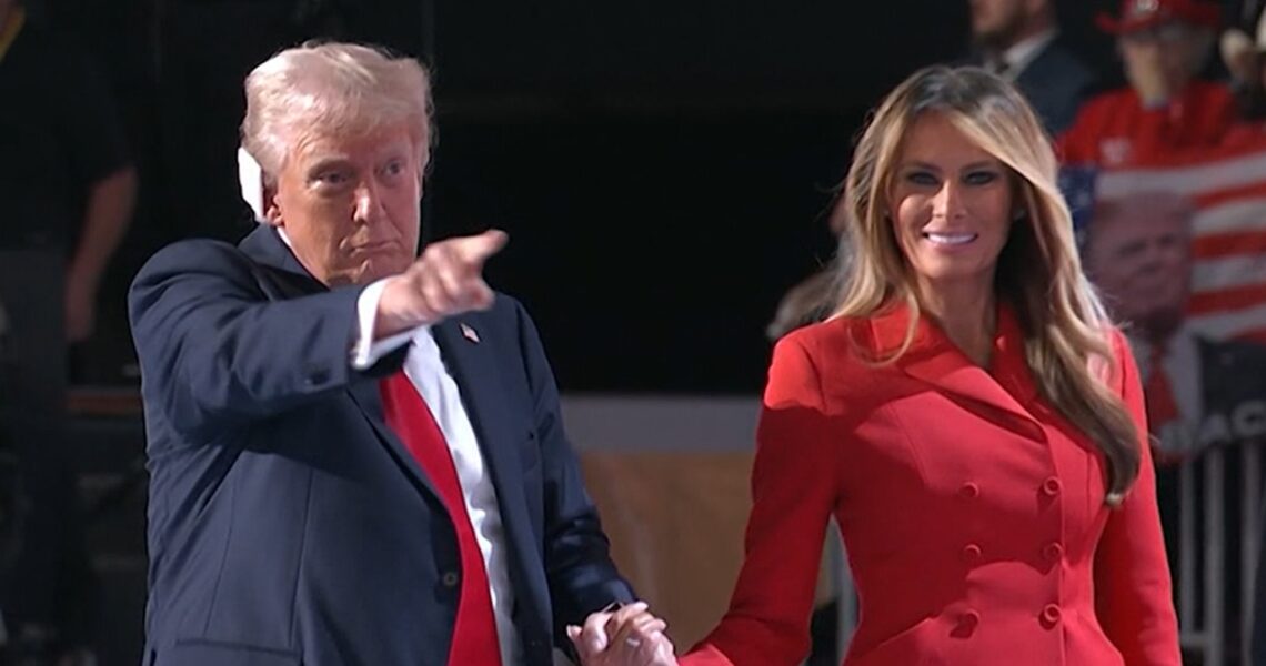 Melania Trump Kisses Donald After RNC Speech, Actually Holds His Hand