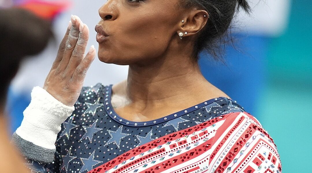 Simone Biles Has the Perfect Response to Criticism Over Her Hair