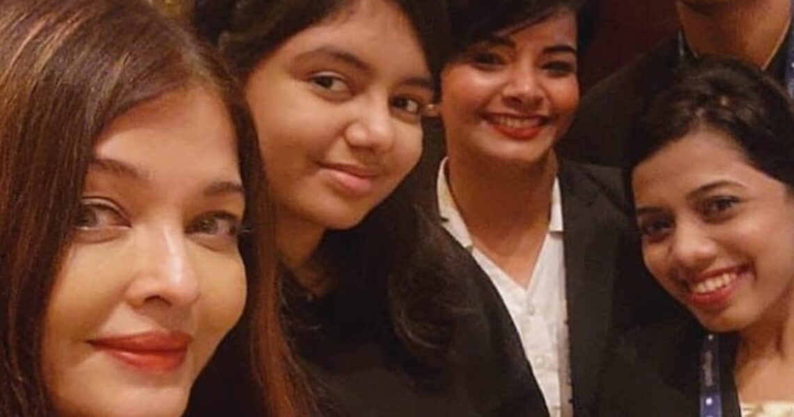 Aishwarya Rai Bachchan and daughter Aaradhya pose with fans at airport lounge; pic goes VIRAL