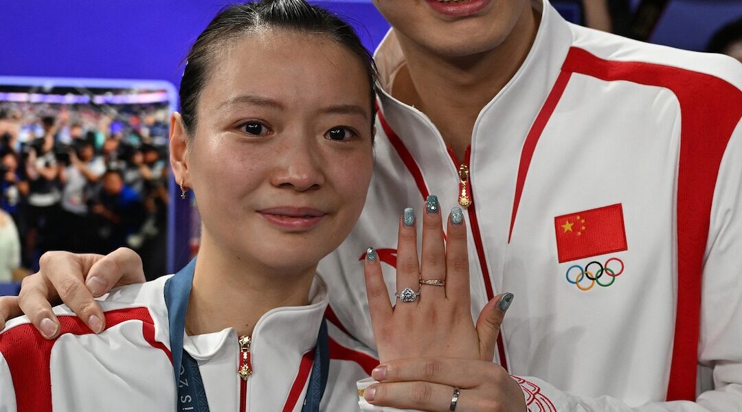 Badminton’s Huang Yaqiong Wins Olympic Gold Moments Before Engagement