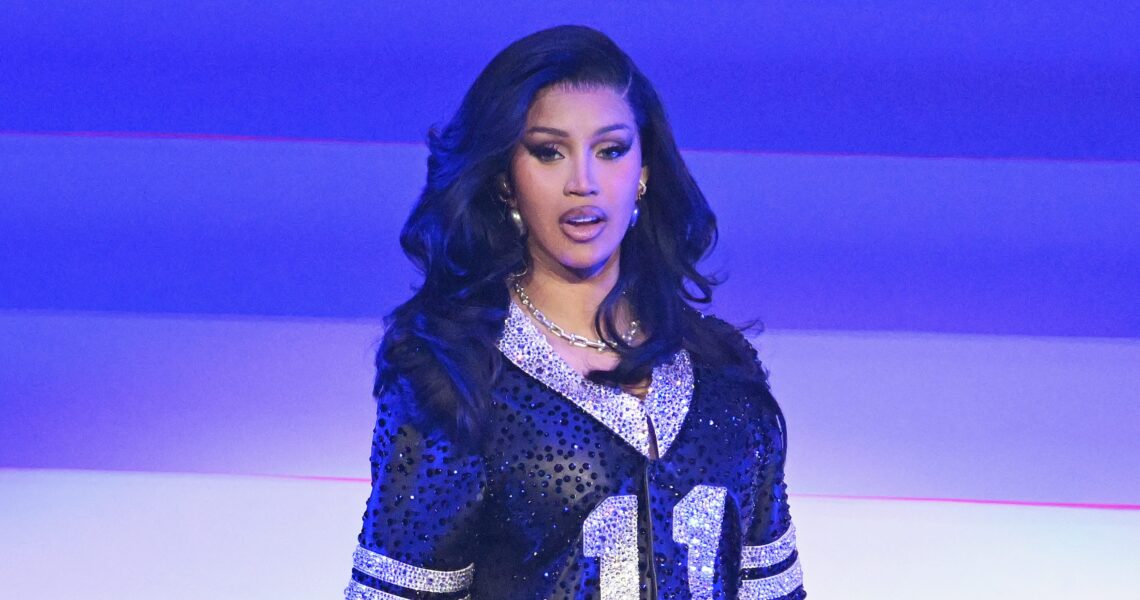 Cardi B Blasts Skin ‘Bleaching’ Rumors Amid Third Pregnancy – Hollywood Life