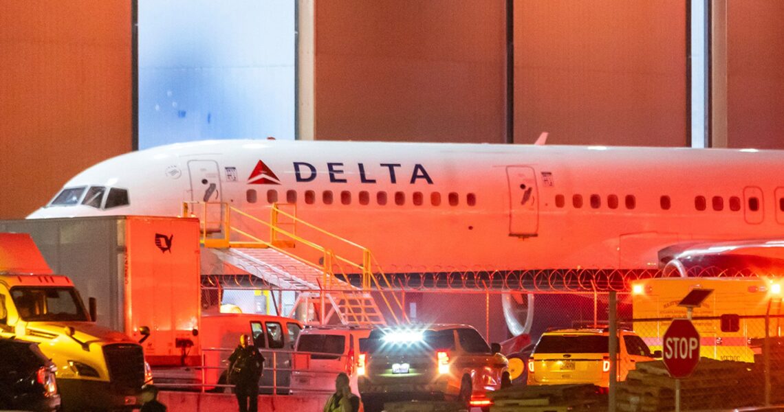 Dead Delta Worker Unrecognizable After Tire Explosion in Atlanta, Son Says