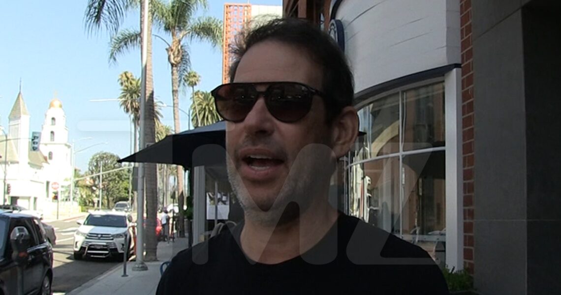 ‘Entourage’ Creator Doug Ellin Says Show Is The Secret Bipartisan Sauce