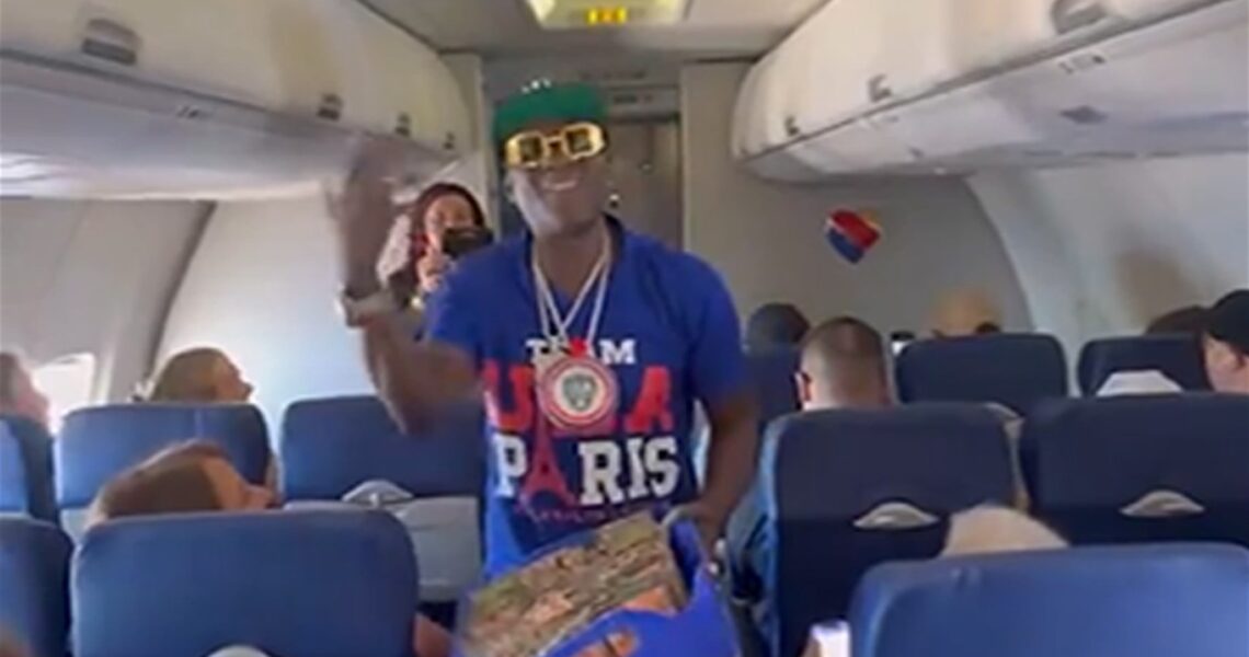 Flavor Flav Works as Attendant on Southwest Flight, Hands Out Snacks