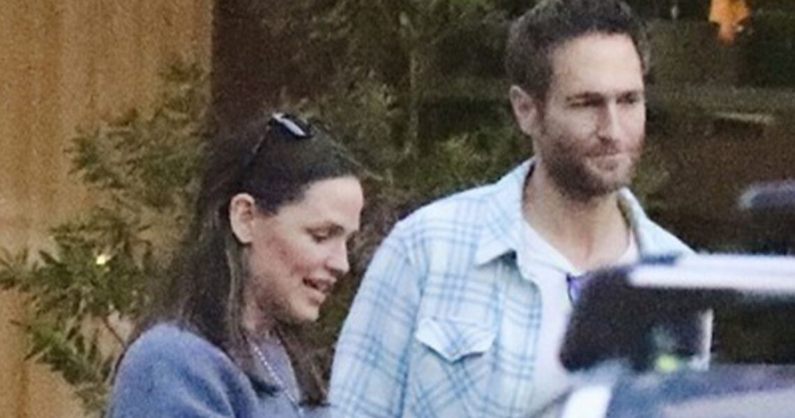 Jennifer Garner, John Miller’s Fun Date After Ben Affleck & Jennifer Lopez Split