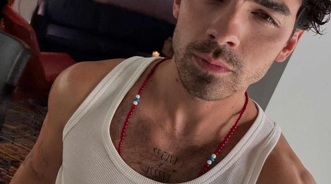 Joe Jonas Shares Cheeky Photo From Crappy 35th Birthday Celebration