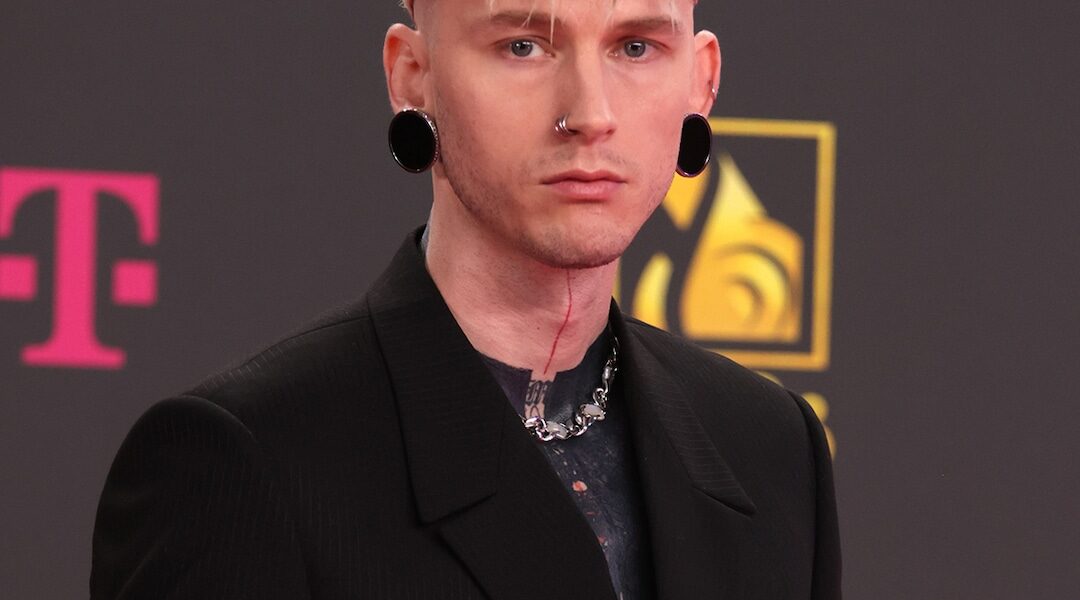 See Machine Gun Kelly’s Hair Transformation at the 2024 PCCAs