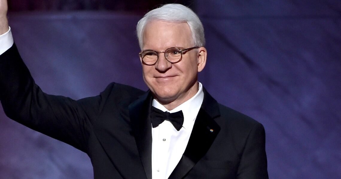 Steve Martin Should Play Tim Walz on ‘SNL’ With Maya Rudolph, Fans Say – Hollywood Life