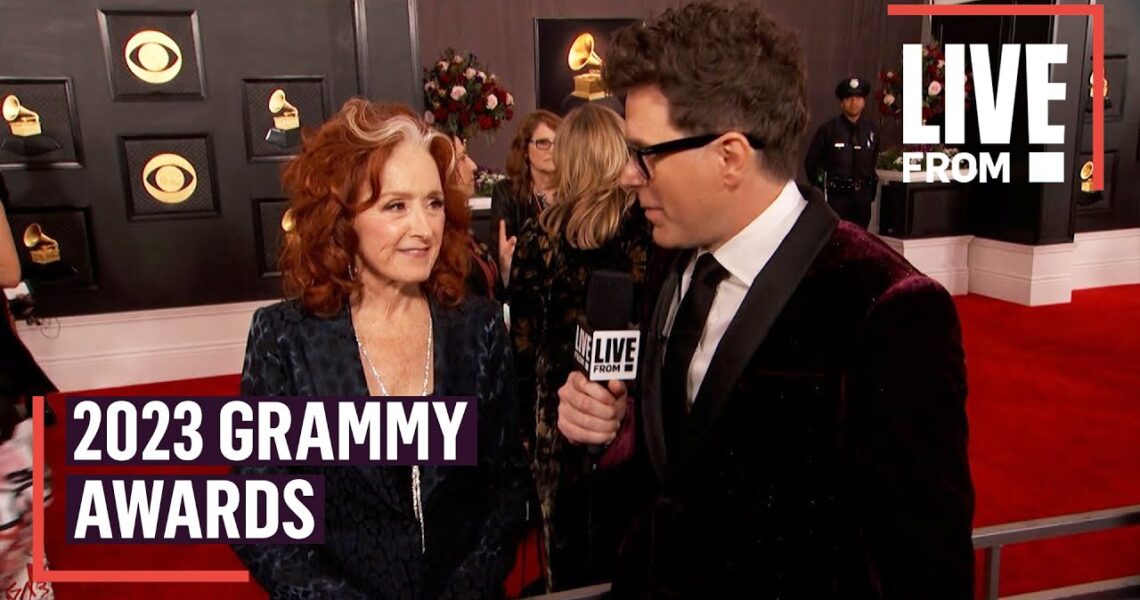 Bonnie Raitt Says She’s “Having a Blast” on Tour at Grammys | E! News