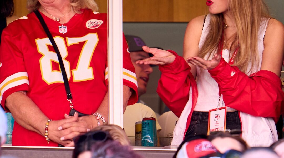 Donna Kelce Hugs Taylor Swift’s Mom Andrea Swift