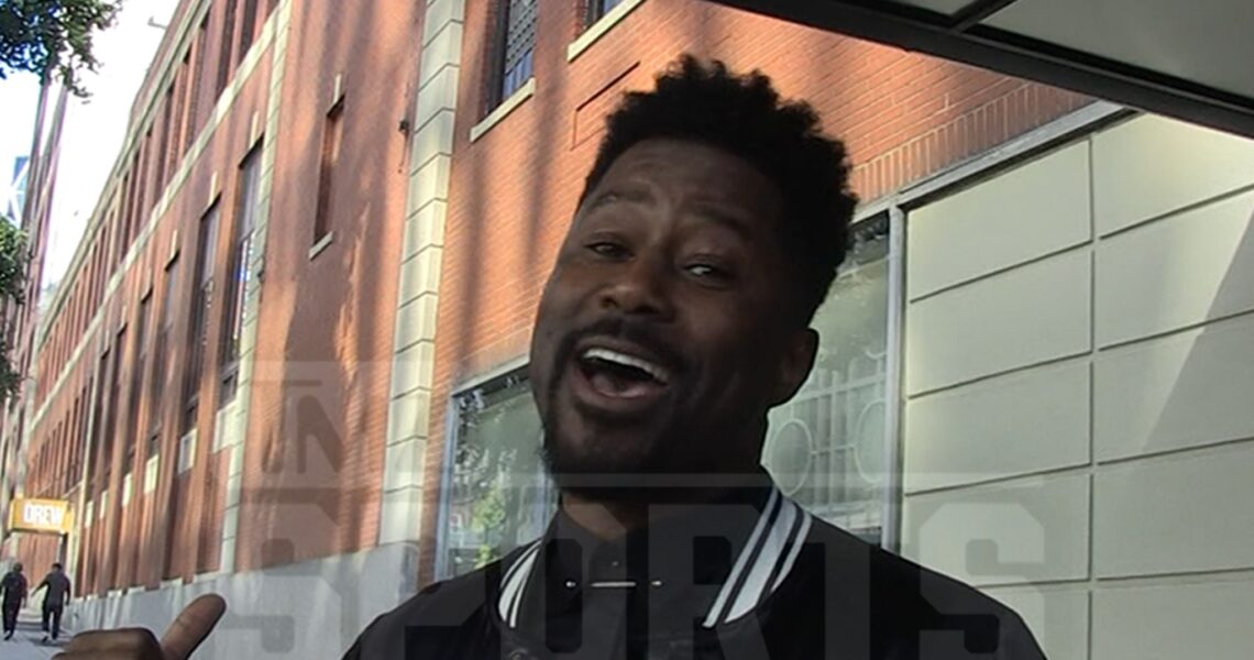 Nate Burleson Supports Taylor Swift Making Plays For Chiefs, ‘As She Should!’