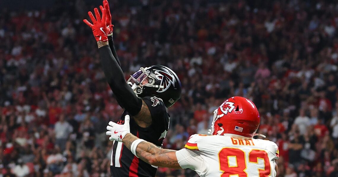 Who Won the Chiefs Game Last Night? Score Against the Falcons – Hollywood Life