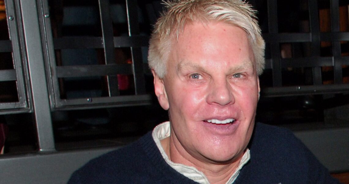 5 Things About the Former Abercrombie & Fitch CEO – Hollywood Life