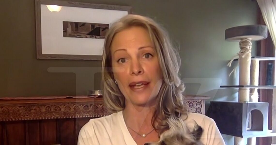 Alison Eastwood Is Fighting Problem of ‘High Kill’ Animal Shelters in California