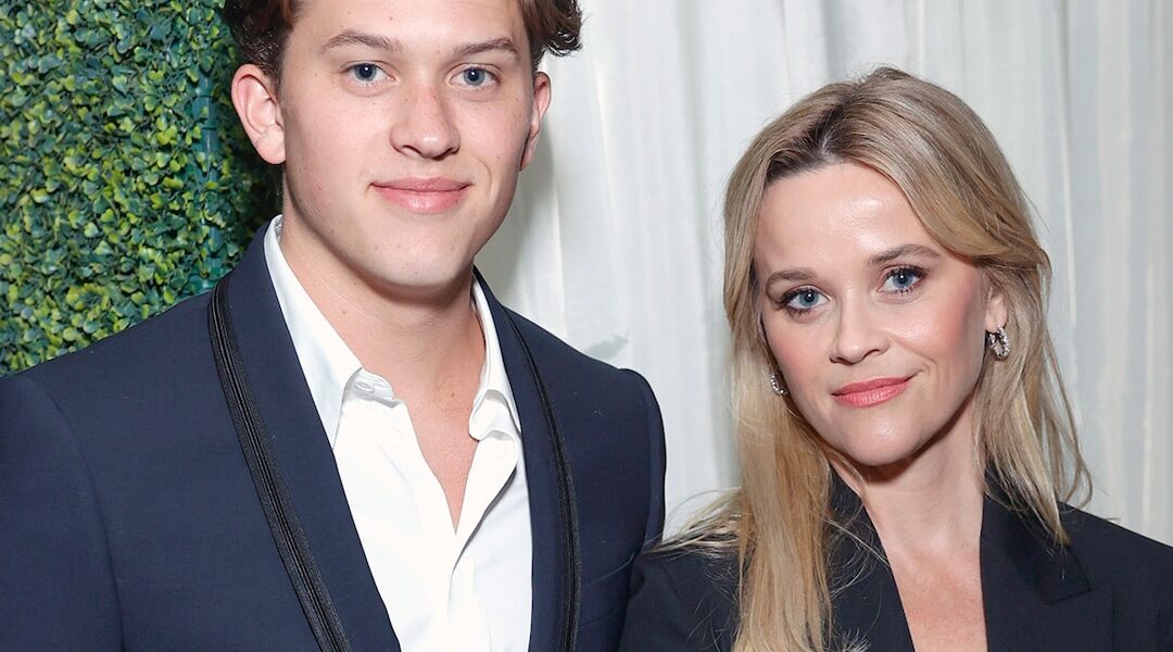 Reese Witherspoon’s Son Deacon Phillippe Is Her Twin in 21st Birthday 