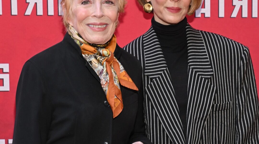 Sarah Paulson Reveals Whether She Gets Advice From Holland Taylor