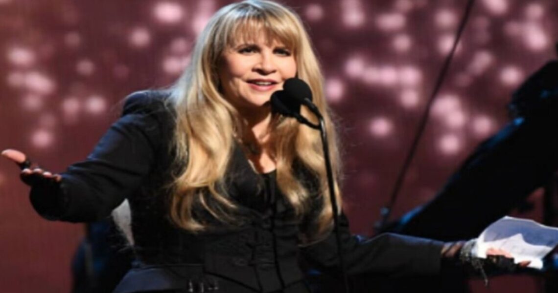 Stevie Nicks Performs Edge of Seventeen On SNL Return As Musical Guest Despite Technical Glitch; DEETS Inside